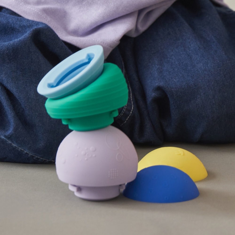 10-Piece Baby Bundle – mōmi Glass Bottles+Cleaning Tools+Silicone Sensory Balls - Picture 12 of 15